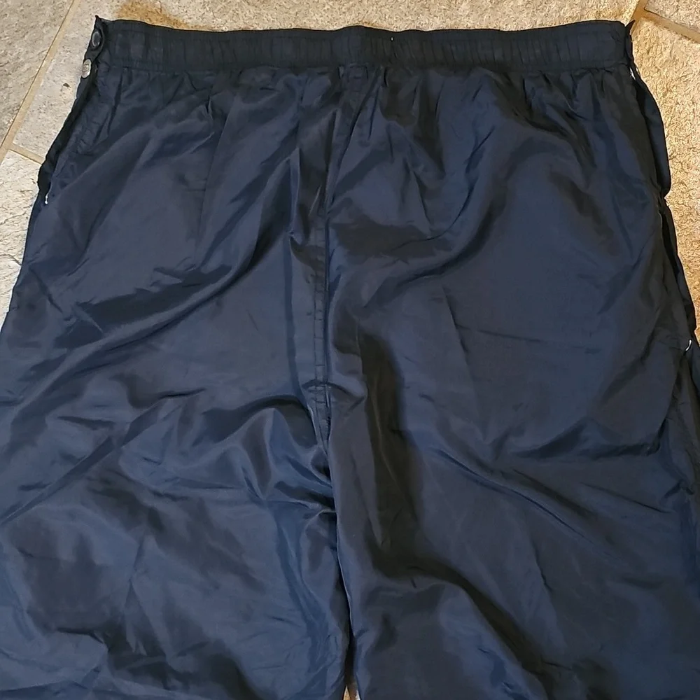 American Eagle Outfitters snap-away pants size M